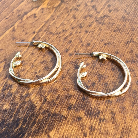 Gold Leaf Hoop Earrings - Picture 4 of 4